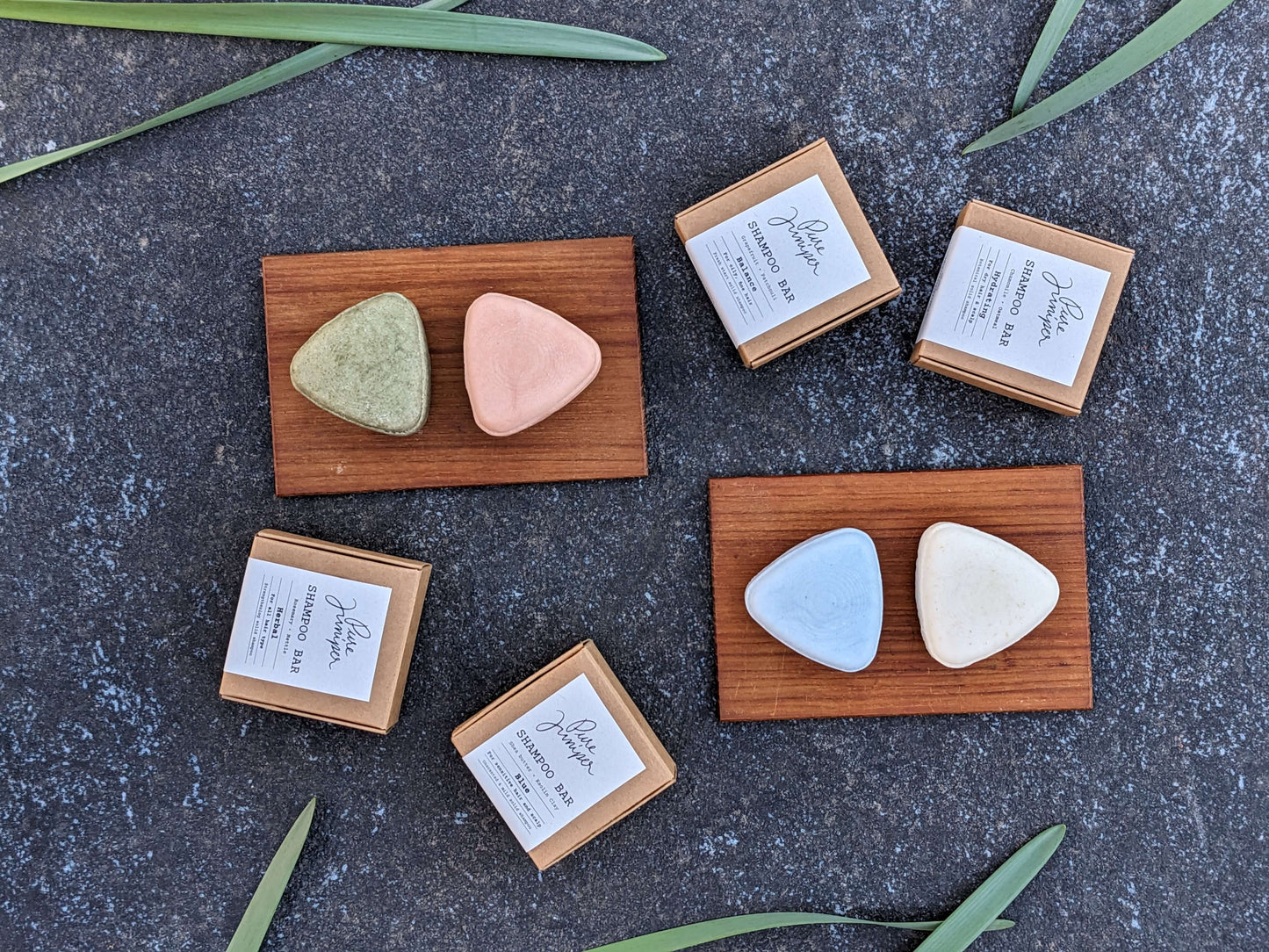 Șampon solid Pure Juniper - sampon solid Balance - potrivit pentru par cu tendinte de ingrasare