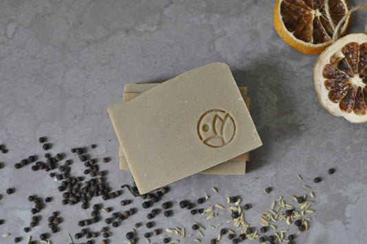 Pure Juniper - sapun premium natural - argila marocana - detoxifiant si hranitor - fenicul si piper negru